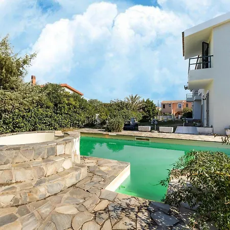 Apartman Near Sea With Air Conditioning